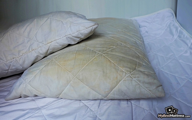 What to do with old pillows: two old pillows What to do with old pillows: two old pillows